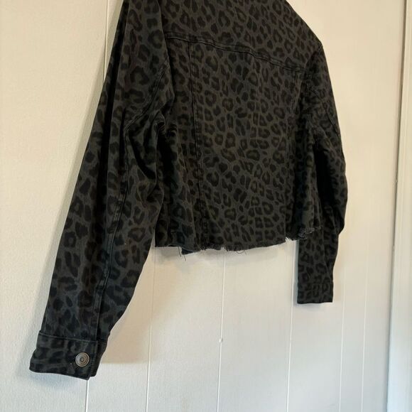 Women's Small Leopard/Animal Print Denim Jacket Black/Gray Crop Altar’d State - Picture 5 of 11